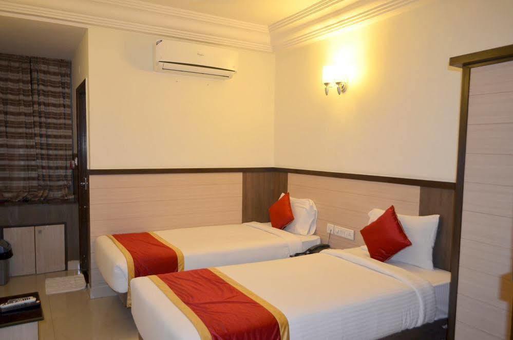 Comfort Inn Lucknow Exterior photo